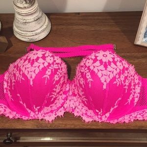 Victoria secret strapless bra